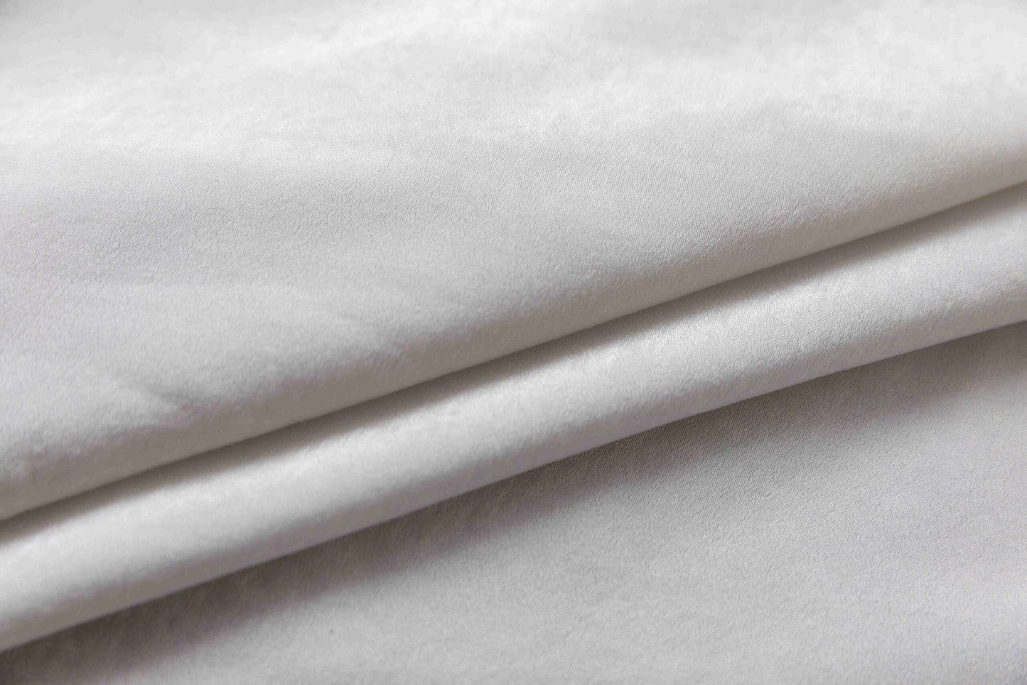 Βελούρ Σατέν Κουρτίνα Εκρού Σκίασης Με Κρίκο Υ290xΦ140cm AD6341-20