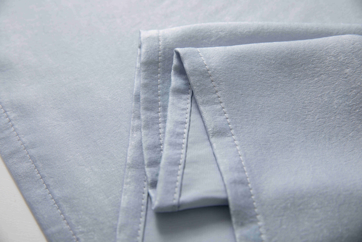 Βελούρ Σατέν Κουρτίνα Ανοιχτό Μπλέ Σκίασης Με Κρίκο Υ290xΦ140cm AD6341-15