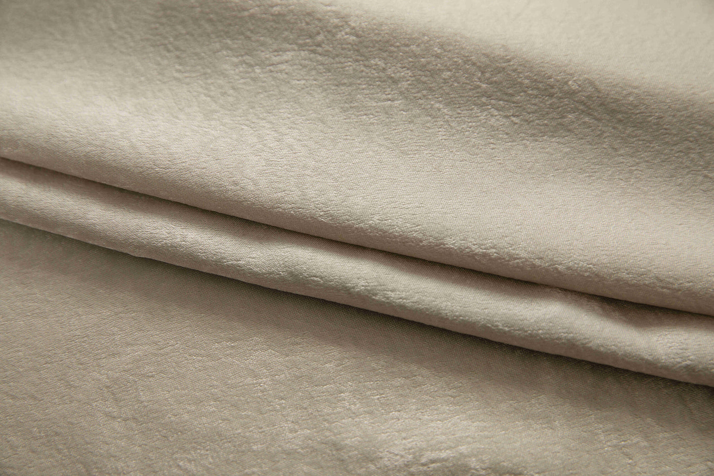 Βελούρ Σατέν Κουρτίνα Χρυσό Σκίασης Με Κρίκο Υ290xΦ140cm AD6341-14